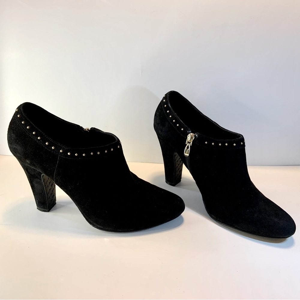 Tahari Ramona Black Suede Leather Gold Studs Ankle Boots Bootie Heels Shoes 10M